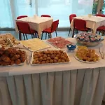 酒店 Elvezia 佩萨罗