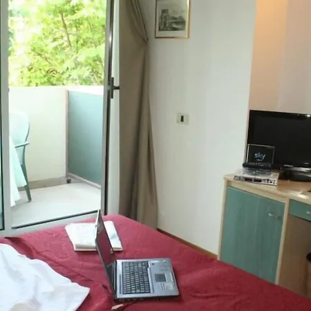 Elvezia 3* פסארו