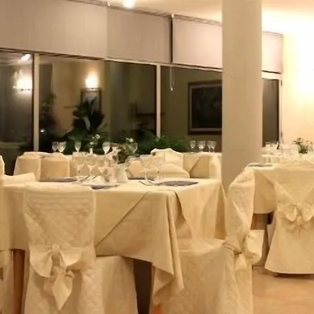Elvezia Szálloda 3*