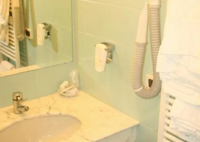 Elvezia 3* Пезаро